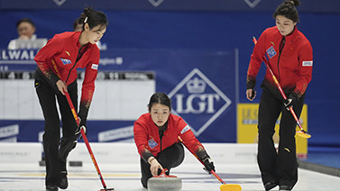 他與芝加哥 他與芝加哥